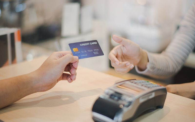 Quẹt thẻ tín dụng TRẢ GÓP lãi suất cực thấp chỉ có tại Aaupay.net